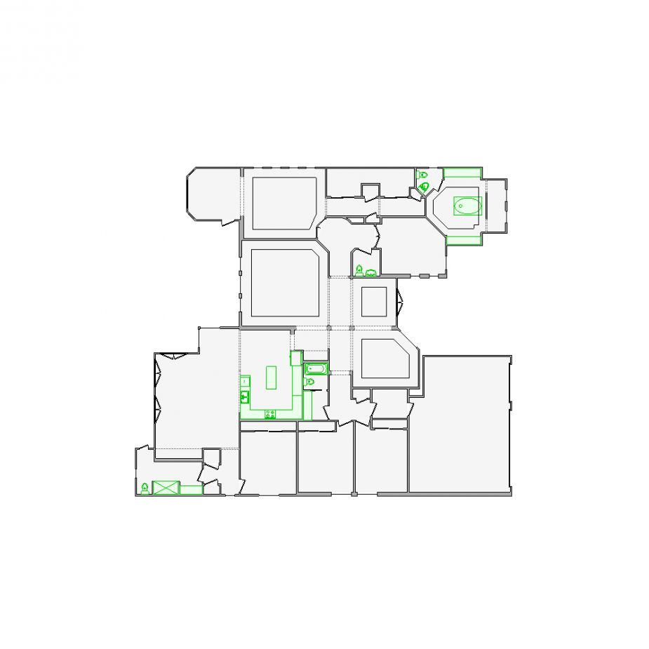 Detailed interior sketch for Xactimate (4501-5000 SF) for damage assessment and restoration. Includes doors, windows, ceilings, kitchen and bathroom symbols.