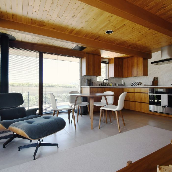 Get precise Xactimate interior sketches for fire, water, mold, storm, and structural damage. Options include detailed or specific-area plans.